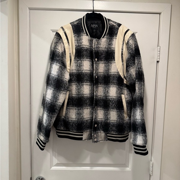 Boohoo Other - Boohoo Black and Cream Plaid Bomber Jacket